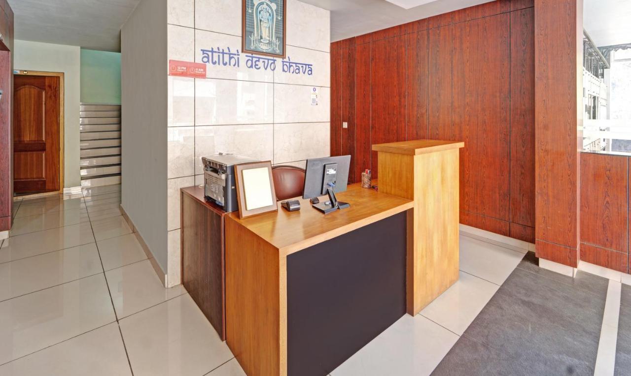 Sreepathi Nirmalyam 400 Mts From Guruvayoor Temple Hotel Guruvāyūr Kültér fotó