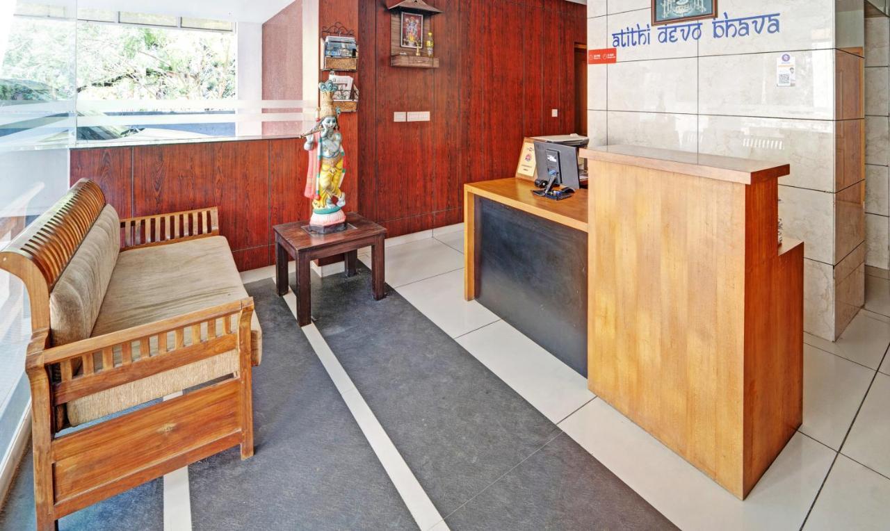 Sreepathi Nirmalyam 400 Mts From Guruvayoor Temple Hotel Guruvāyūr Kültér fotó
